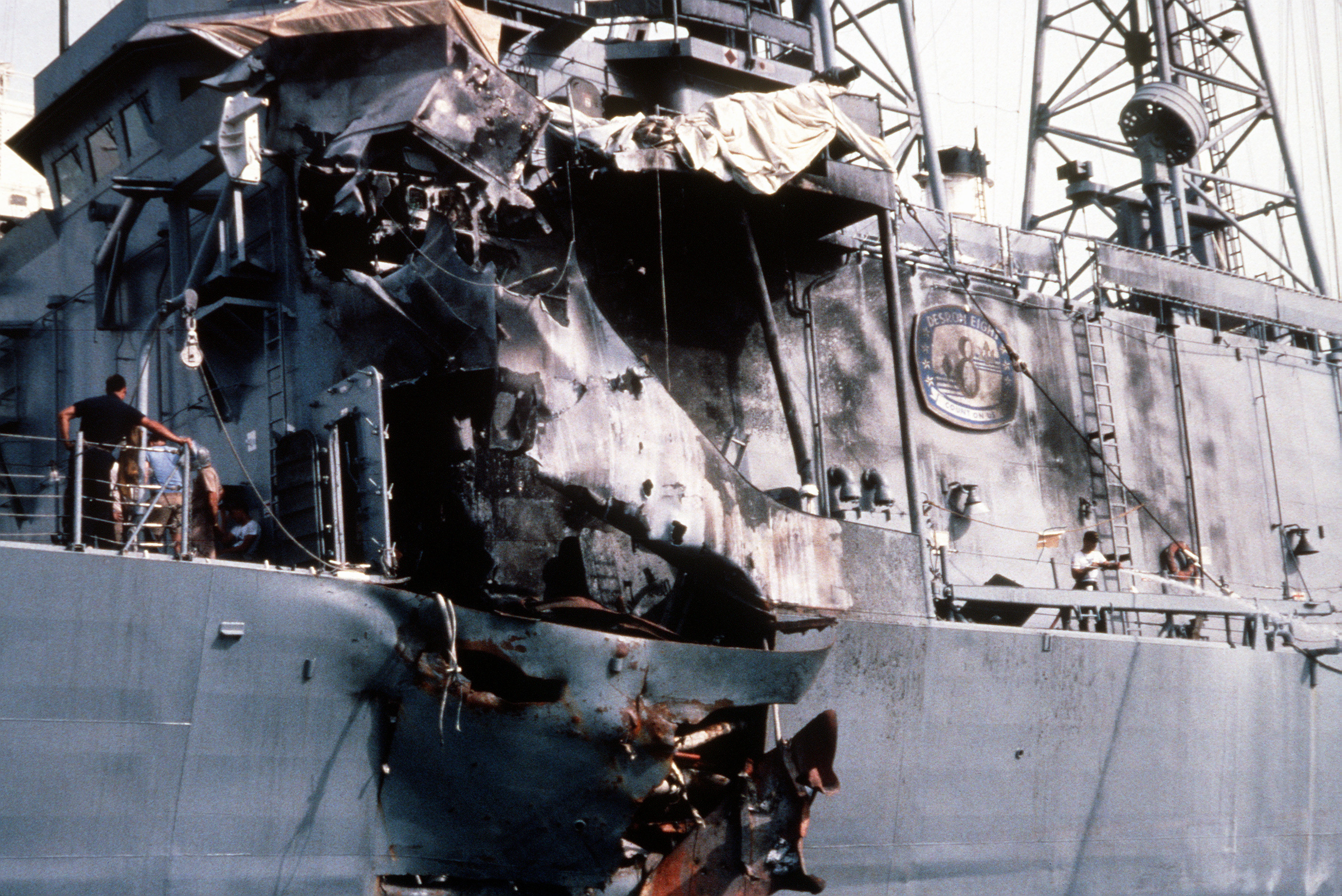 USS_Stark_-_external_damage_by_exocet.jpg