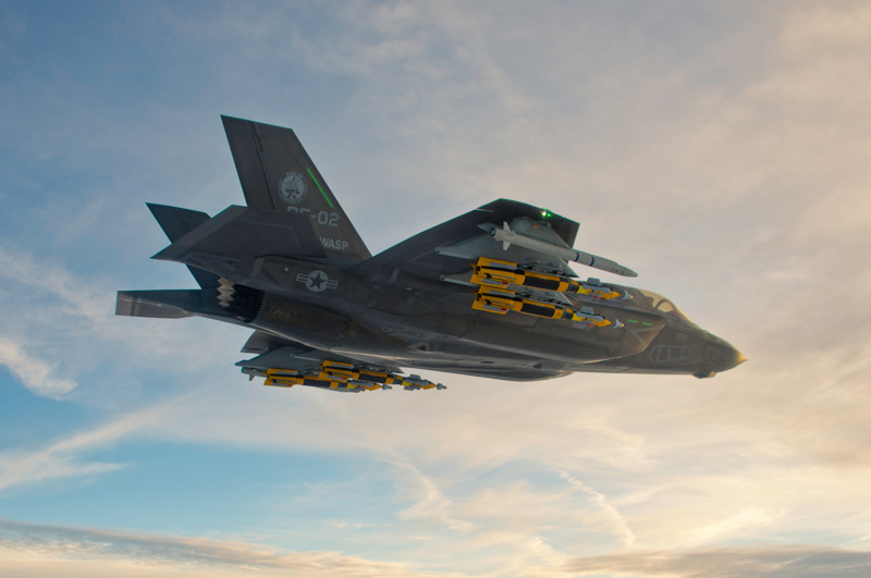 f35b_attack_cnf800RS19163_14P00683_26.jpg