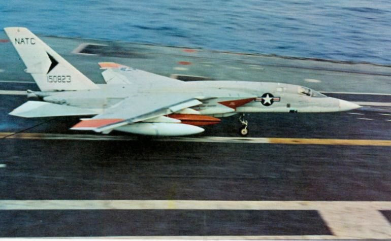 RA-5C_landing_on_USS_America_%28CVA-66%29_1965.jpg