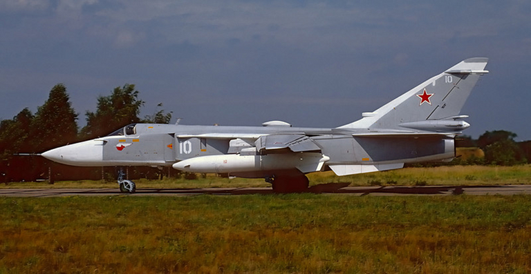 Sukhoi-Su-24M-Fencer-FA-VVS-JOW-2S.jpg