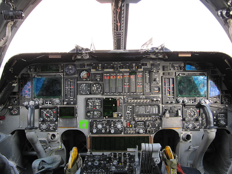 800px-B1_Cockpit.JPG