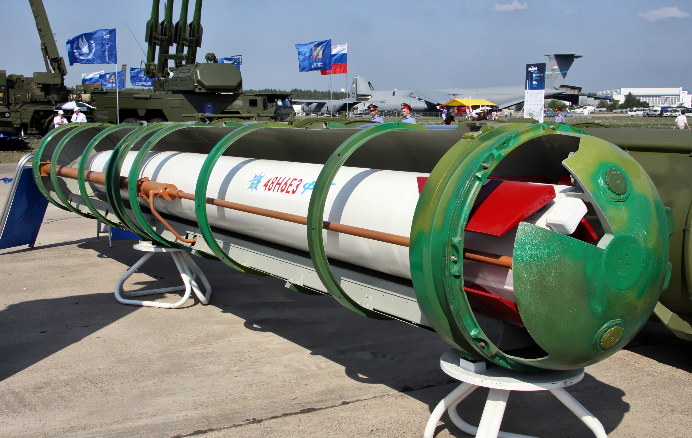 S-400_missile_48N6E3.jpg
