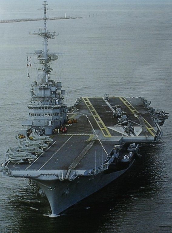 aircraft-carrier-the-S%C3%A3o-Paulo.jpg