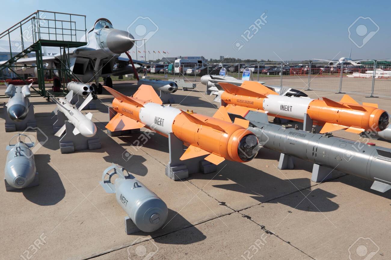 29773898-zhukovsky-russia--aug-16-samples-of-arms-at-the-international-aviation-and-space-salon-maks-aug-16-2.jpg