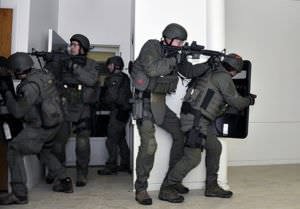 300px-FBI-SWAT.jpg