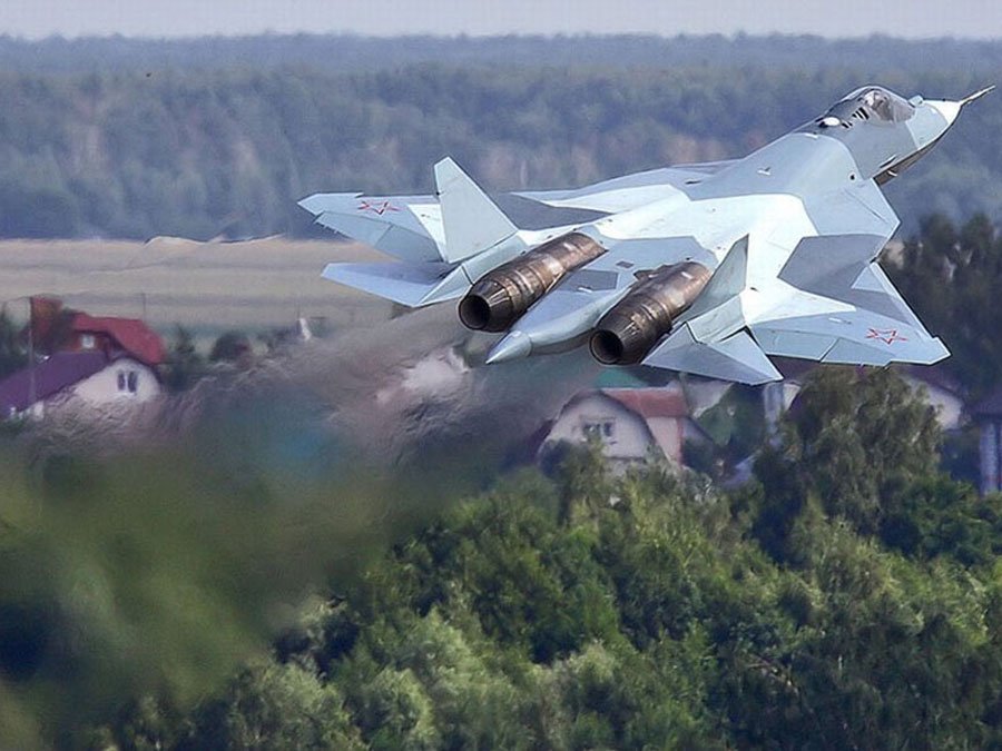 with-its-twin-engine-design-the-t-50-closely-resembles-the-20-year-old-f-22-raptor-prototype.jpg