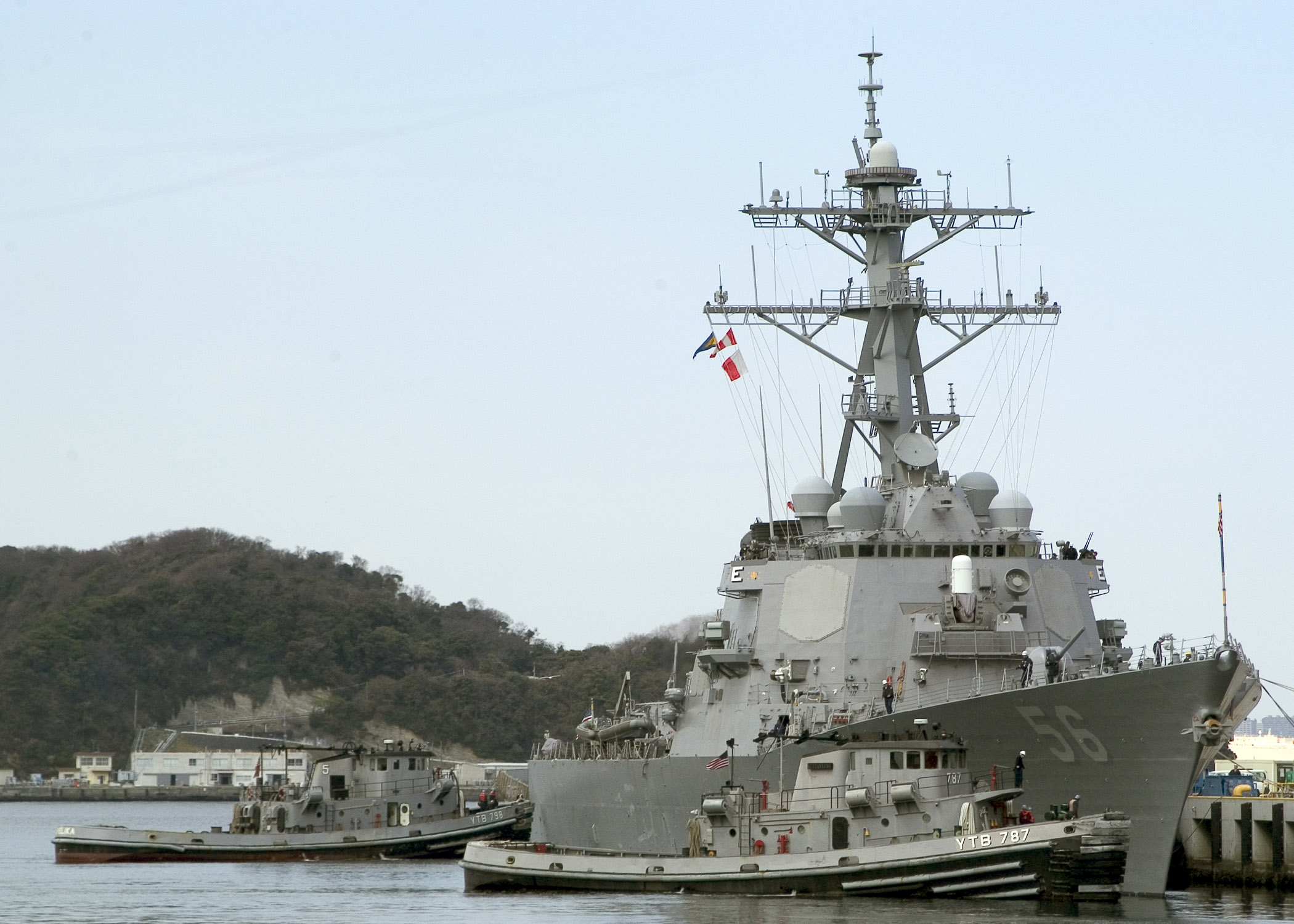 US_Navy_070319-N-0483B-001_Large_harbor_tugs_assist_Arleigh_Burke-class_guided_missile_destroyer_USS_John_S._McCain_(DDG_56)_as_she_departs_Commander_Fleet_Activities_Yokosuka.jpg
