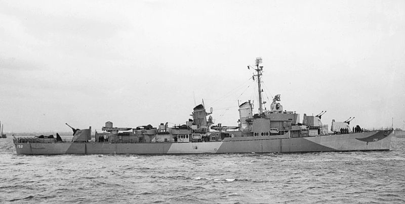 800px-USS_Alfred_A._Cunningham_%28DD-752%29.jpg