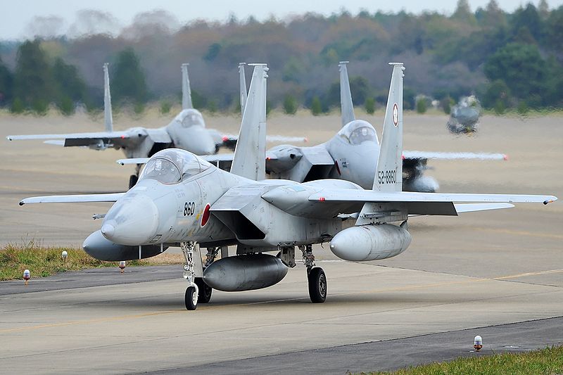 800px-McDonnell_Douglas_%28Mitsubishi%29_F-15J_Eagle%2C_Japan_-_Air_Force_AN2185379.jpg