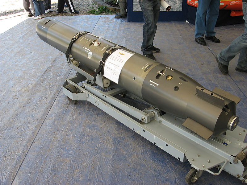 800px-MU90_torpedo_02.jpg