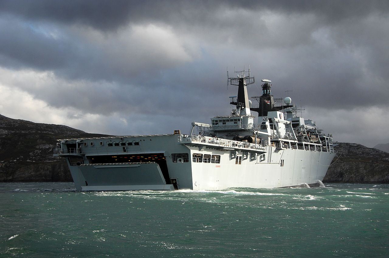 1280px-Albion_Class_Assault_Ship_HMS_Bulwark_MOD_45148977.jpg