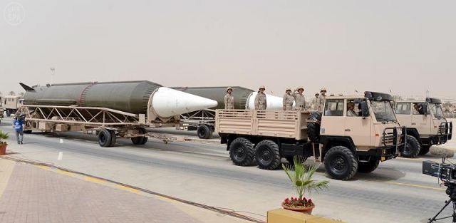 DF-3_Dong_Feng-3_ballistic_missile_Saudii_Arabia_army_640_001.jpg