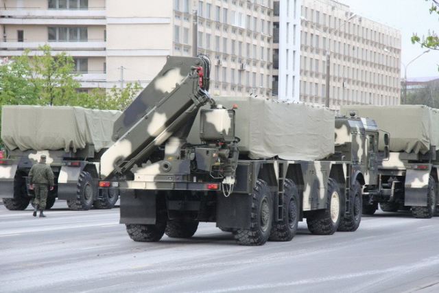 Belarus_tested_its_new_Polonez_MLRS_Multiple_Launch_Rocket_System_in_China_640_002.jpg