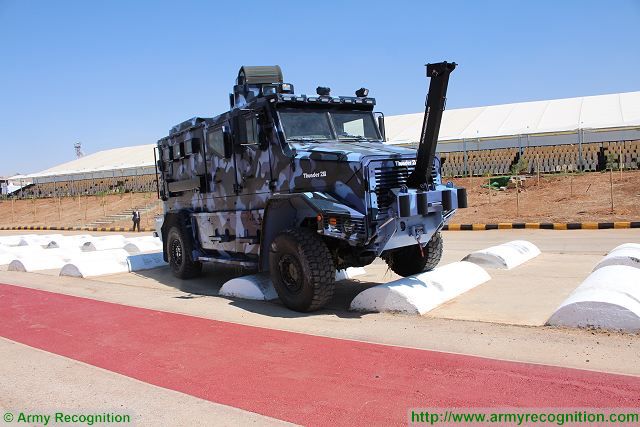 Thunder_2_4x4_tactical_armoured_truck_personnel_carrier_police_security_vehicle_Cambli_Canada_Canadian_defense_industry_008.jpg
