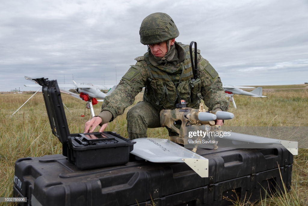 serviceman-with-a-rex1-antidrone-gun-during-the-main-stage-of-the-picture-id1032785936