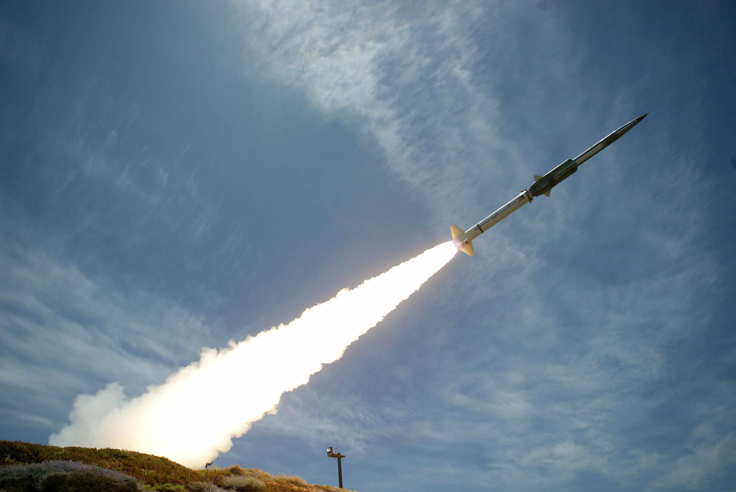 GQM-163_Coyote_test_launch_May_2004.jpg