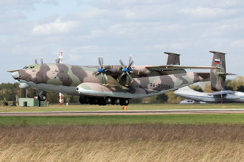 800px-Antonov_An-22A_Antei%2C_Russia_-_Air_Force_AN2123359.jpg