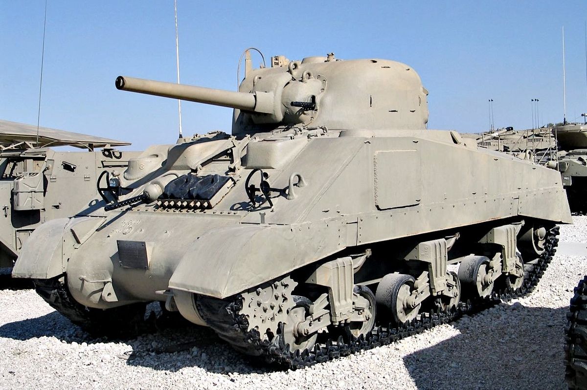 1200px-M4A4-Sherman-latrun-2.jpg