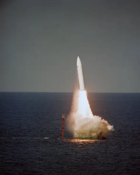 A-Polaris-missile-lifts-off-after-being-fired-from-the-submerged-British-nuclear-powered-ballistic-missile-submarine-HMS-Revenge-in-1986.resized.jpg.webp