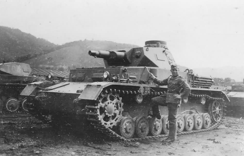 Panzer_IV_Ausf_B_1940.jpg