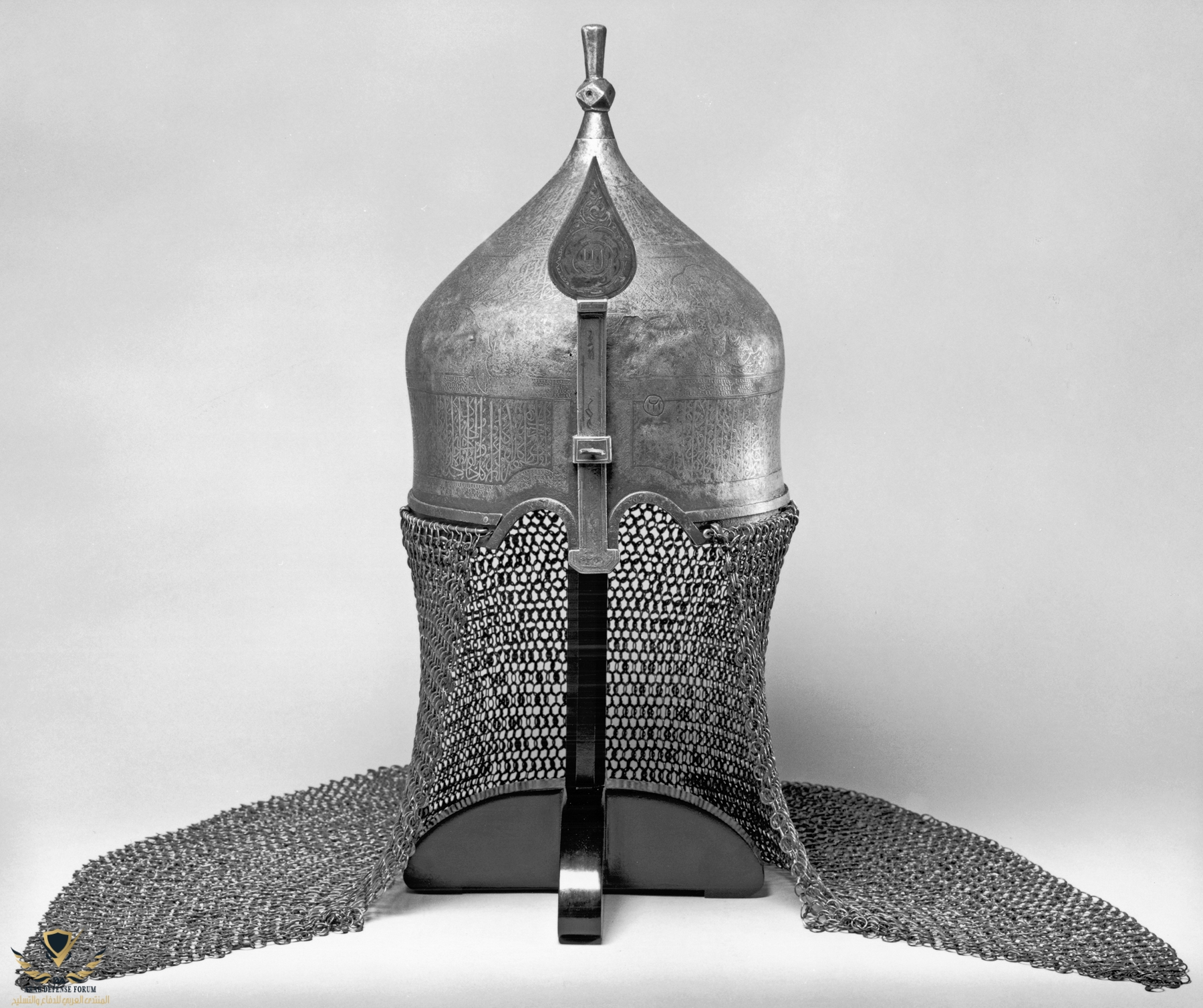Ottoman_or_Persian_-_Inscribed_Helmet_with_Neck_Guard_of_Mail_and_Nose_Guard_-_Walters_5174.jpg
