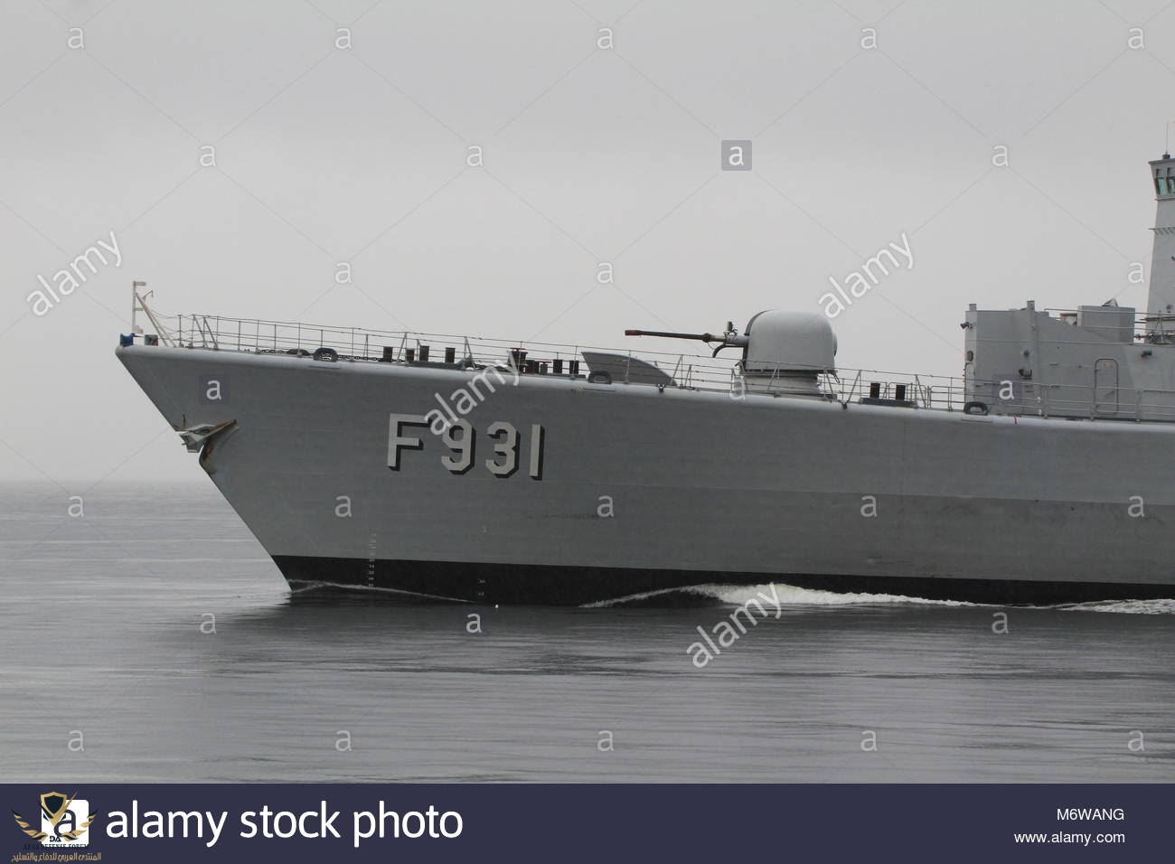the-prow-of-bns-louise-marie-f931-a-karel-doorman-class-frigate-operated-M6WANG-1.jpg