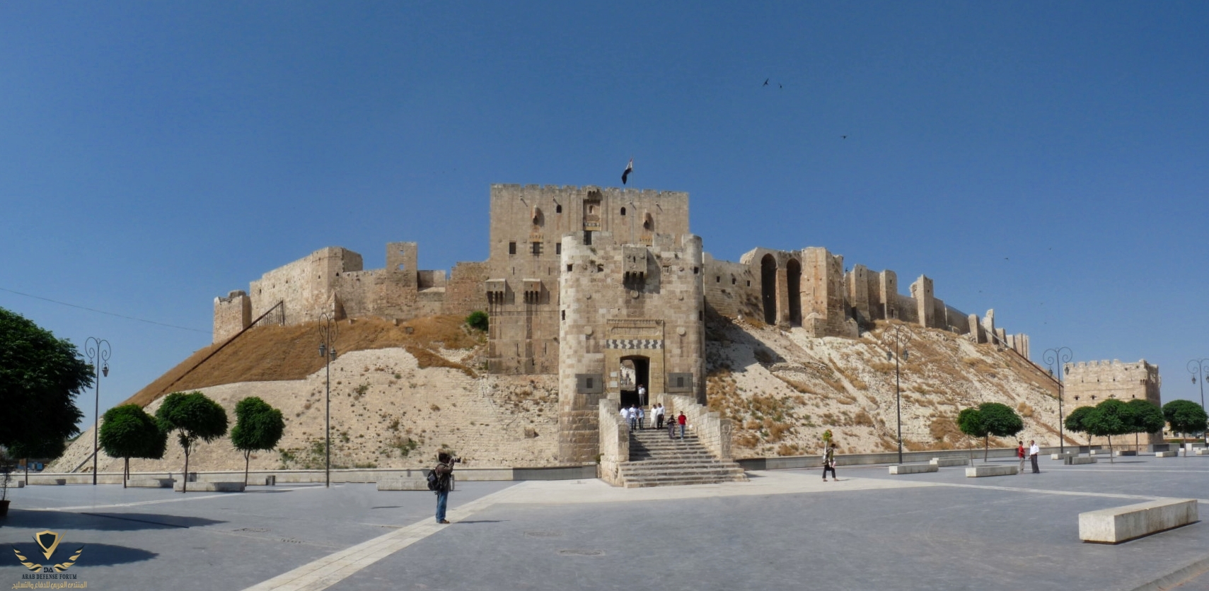 Citadel_of_Aleppo.jpg