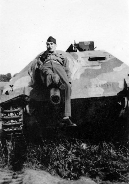 تم الاستيلاء عليها Hetzer 1945. تم الاستيلاء عليها Hetzer 1945.