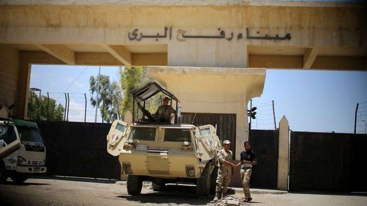 وفد من المخابرات المصرية يتفقد معبر رفح البري (صور)  وفد من المخابرات المصرية يتفقد معبر رفح البري (صور)