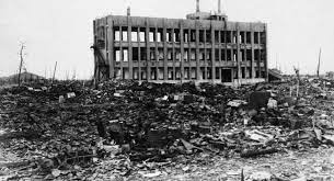 21وصلت الطائرة إلى المدينة وأخذوا يطوفون فوقها في حالة من عدم التصديق ثم هبطت الطائرة جنوب المدينة، وقام الضابط على الفور بإبلاغ طوكيو بما يشاهد.لا يمكن معرفة عدد الضحايا على وجه الدقة لأن الجثث أحرقت تماما وتقدير الضحايا تم بناء على بيانات السكان الذين سكنوا المنطقة.  21وصلت الطائرة إلى المدينة وأخذوا يطوفون فوقها في حالة من عدم التصديق ثم هبطت الطائرة جنوب المدينة، وقام الضابط على الفور بإبلاغ طوكيو بما يشاهد.لا يمكن معرفة عدد الضحايا على وجه الدقة لأن الجثث أحرقت تماما وتقدير الضحايا تم بناء على بيانات السكان الذين سكنوا المنطقة.