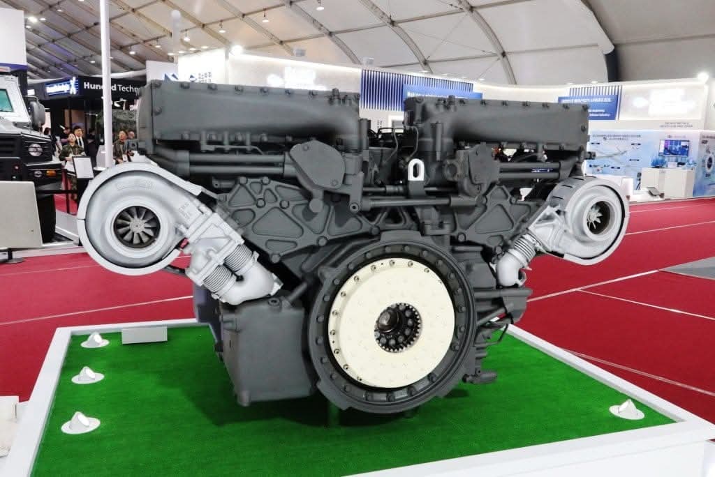 كوريا الجنوبية تبدأ إنتاج مدافع K9 في مصر بمحرك محلي الصنع كوريا الجنوبية تبدأ إنتاج مدافع K9 في مصر بمحرك محلي الصنع