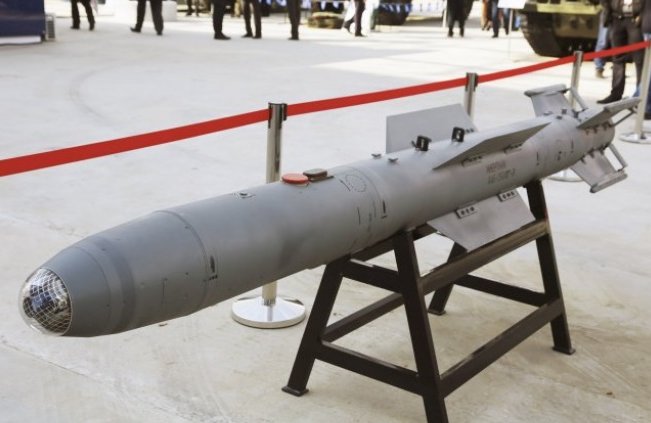 Region_about_serial_production_of_KAB_250_laser_guided_bombs_640_001.jpg