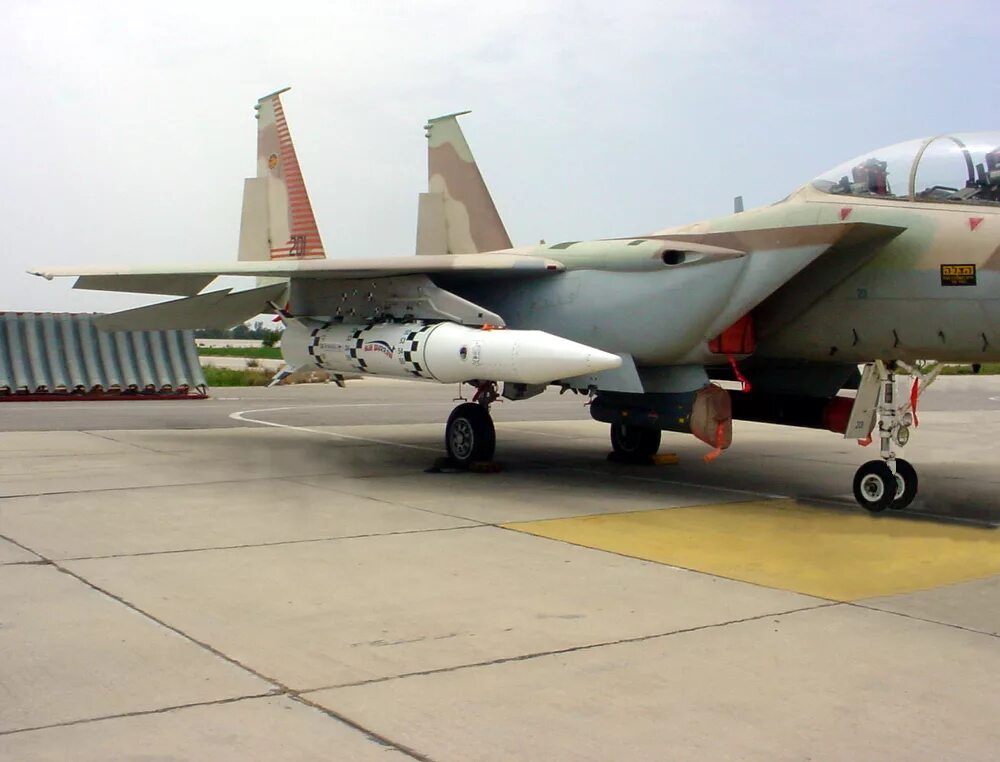 Blue-Sparrow-missile-1.jpg