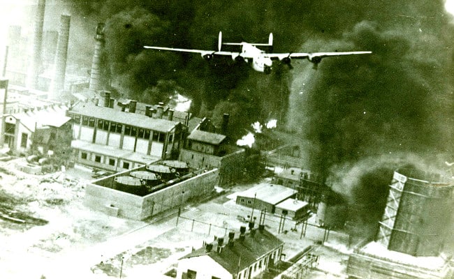 10 غارات جوية جريئة للغاية في التاريخ 10 غارات جوية جريئة للغاية في التاريخ