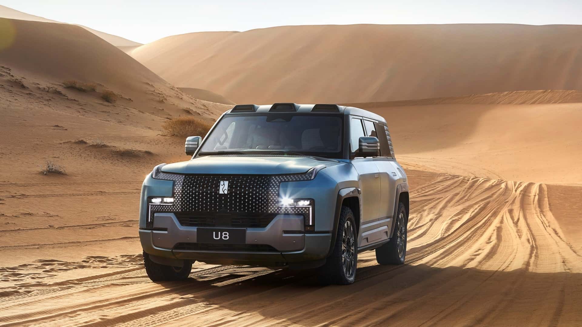 2024-byd-yangwang-u8-premium-edition-driving-in-the-desert.jpg