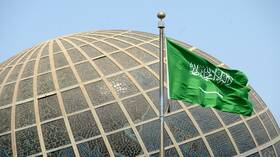 الديوان الملكي يعلن وفاة والدة الأمير الوليد بن طلال الديوان الملكي يعلن وفاة والدة الأمير الوليد بن طلال
