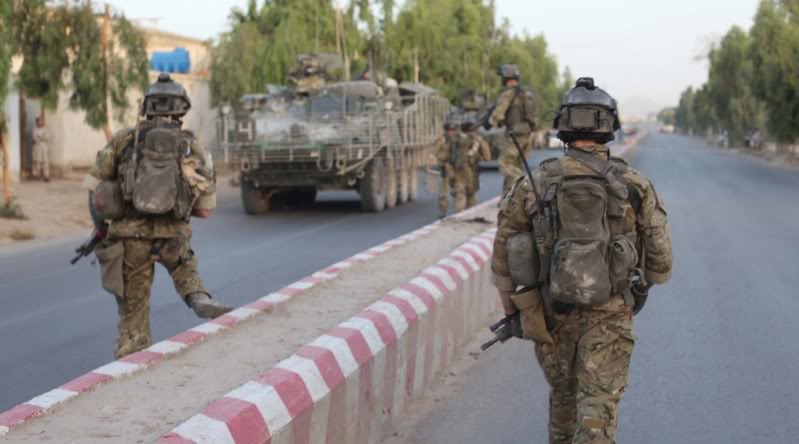 خليني الان انتقل لتعريف فوج الجوالة٧٥75th Ranger Regimentوهو فوج مكون من نخبة مشاة الجيش الأمريكي(فيه اكثر من٦٠تخصص مهني غير المشاة)+وحدات العمليات الخاصةالأمريكية والمكلفين بشكل أساسي بعمليات الإغارة والاقتحام السريع خلف خطوط العدو سواء لاستهداف الشخصيات المهمة أو تحريرالرهائن خليني الان انتقل لتعريف فوج الجوالة٧٥75th Ranger Regimentوهو فوج مكون من نخبة مشاة الجيش الأمريكي(فيه اكثر من٦٠تخصص مهني غير المشاة)+وحدات العمليات الخاصةالأمريكية والمكلفين بشكل أساسي بعمليات الإغارة والاقتحام السريع خلف خطوط العدو سواء لاستهداف الشخصيات المهمة أو تحريرالرهائن
