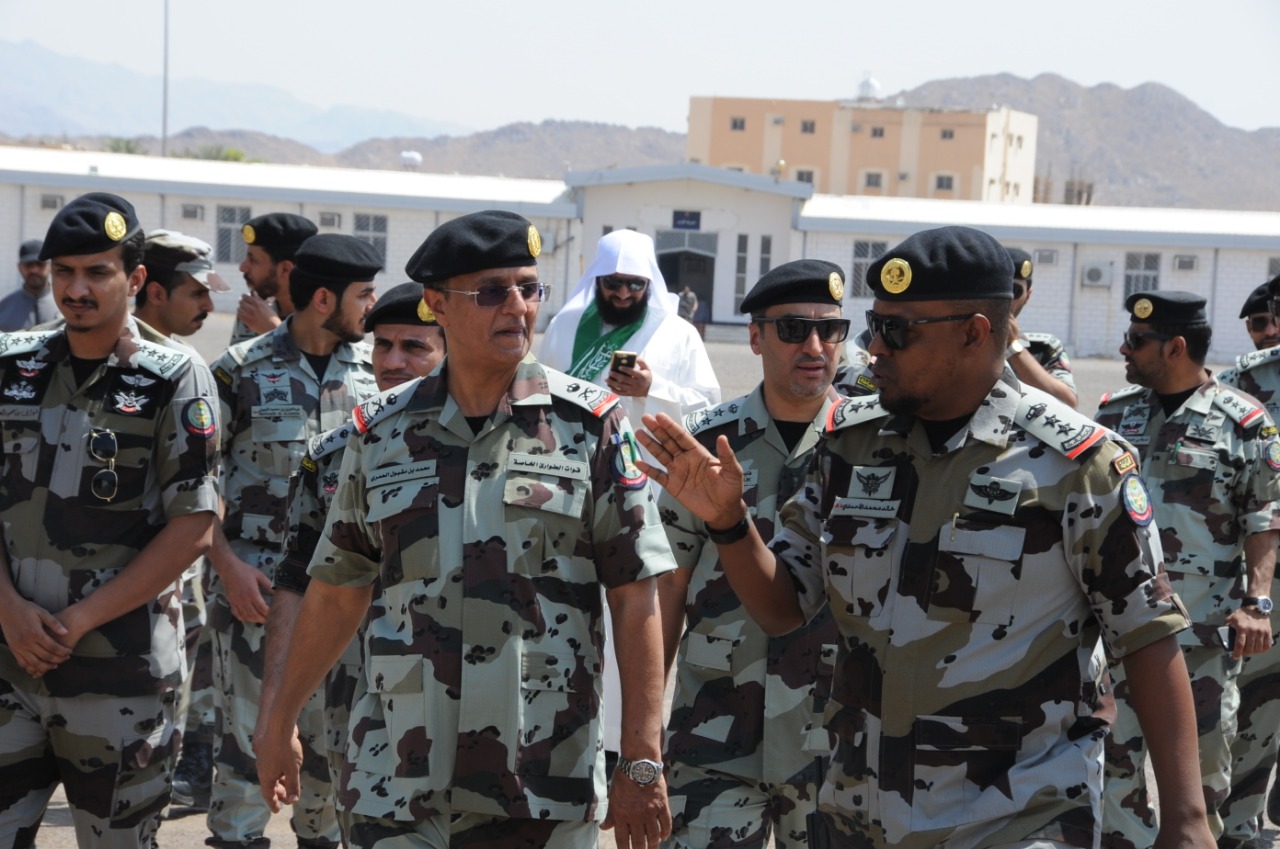 قائد قوات الطوارئ الخاصة يهنئ منسوبي قوة المدينة ويشاركهم الاحتفالات |  صحيفة المواطن الإلكترونية قائد قوات الطوارئ الخاصة يهنئ منسوبي قوة المدينة ويشاركهم الاحتفالات |  صحيفة المواطن الإلكترونية