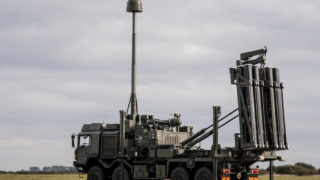 CAMM launcher CAMM launcher