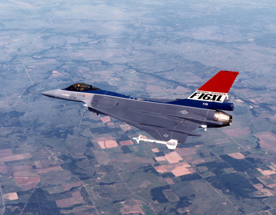 طراز F-16XL طراز F-16XL