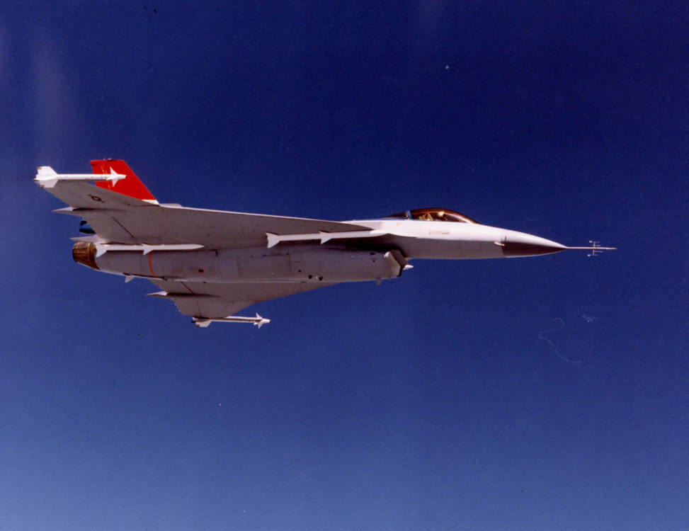 طراز F-16XL طراز F-16XL