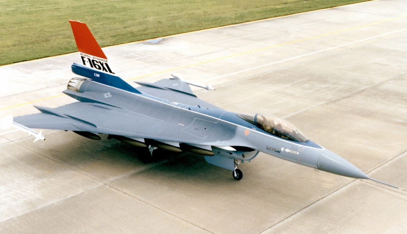 طراز F-16XL طراز F-16XL
